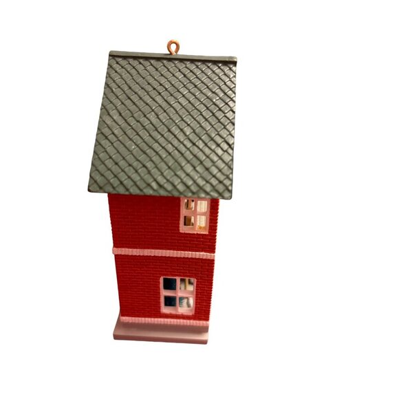 Hallmark Keepsake Ornament 1991 Fire Co. Nostalgic Houses & Shops Series - Picture 4 of 5